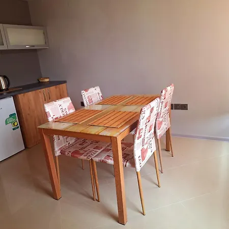 студия и за гости -жк пентагон *