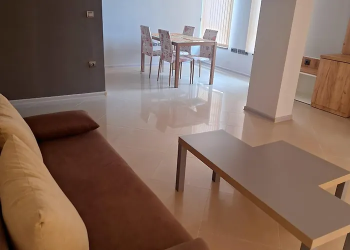 студия и за гости -жк пентагон * Kurdzhali